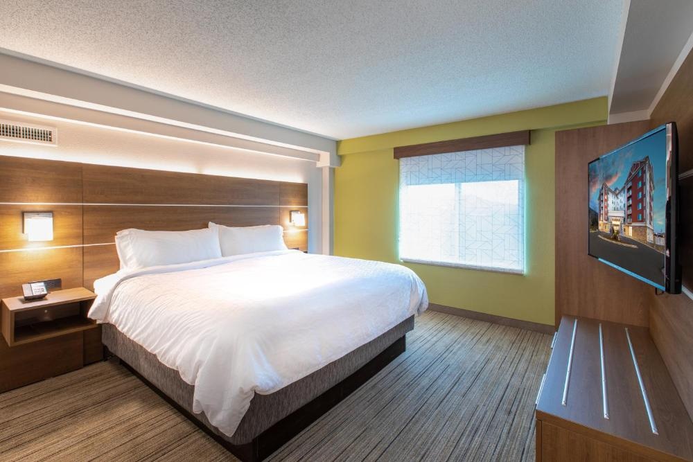 Holiday Inn Express & Suites Asheville Downtown by IHG Image 11