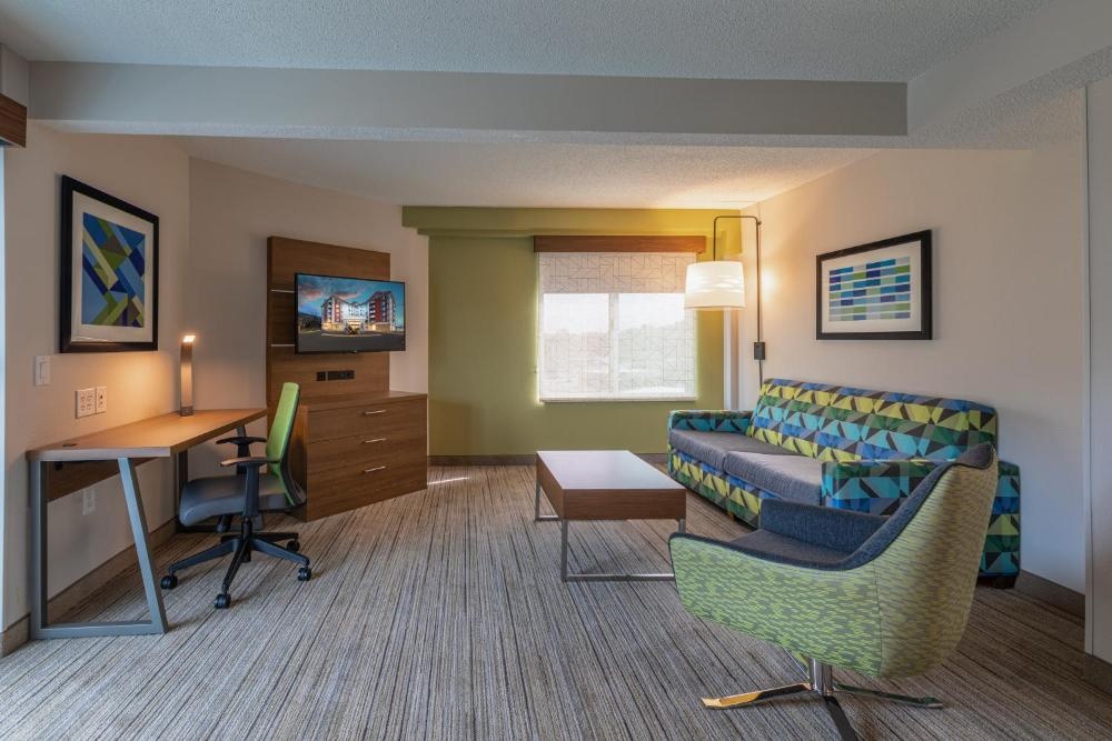 Holiday Inn Express & Suites Asheville Downtown by IHG Image 12