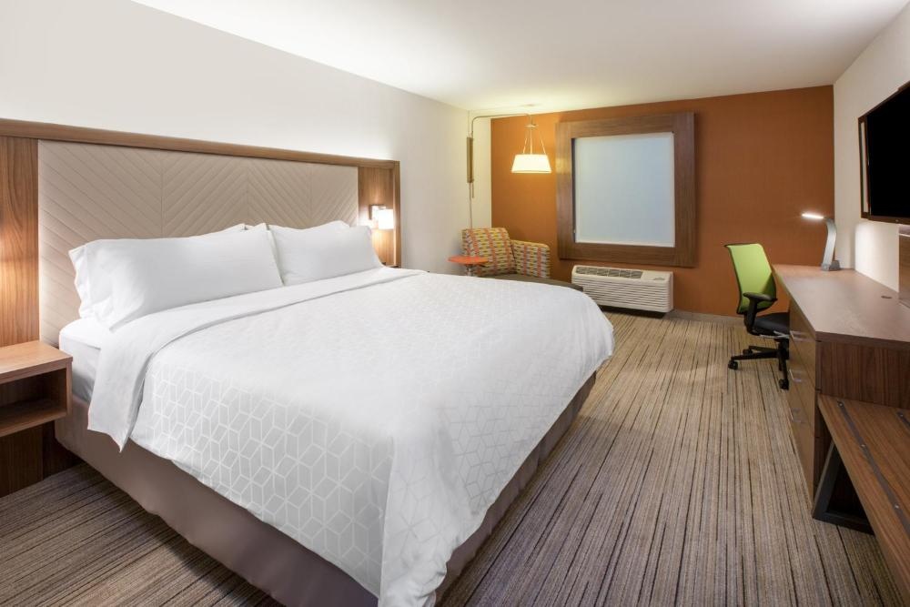 Holiday Inn Express & Suites Asheville Downtown by IHG Image 16