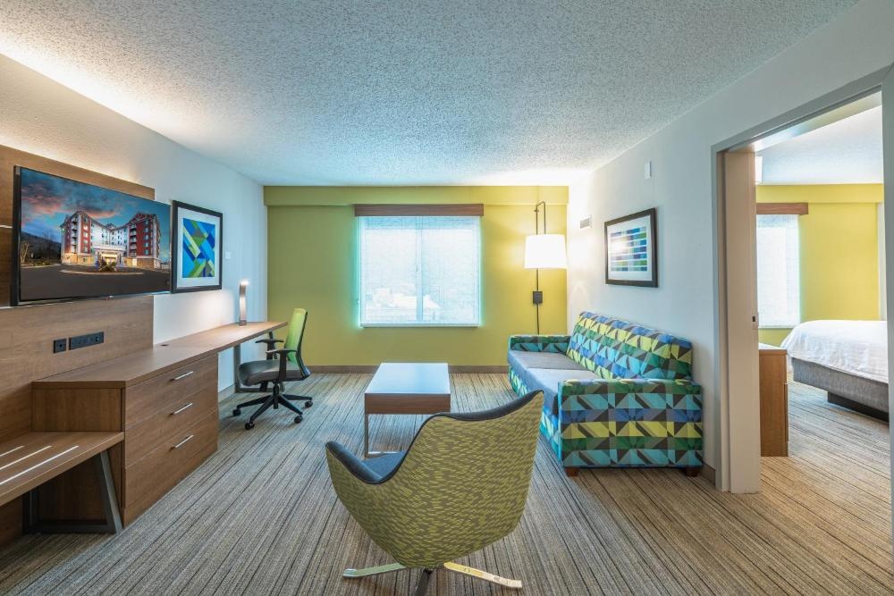 Holiday Inn Express & Suites Asheville Downtown by IHG Image 17