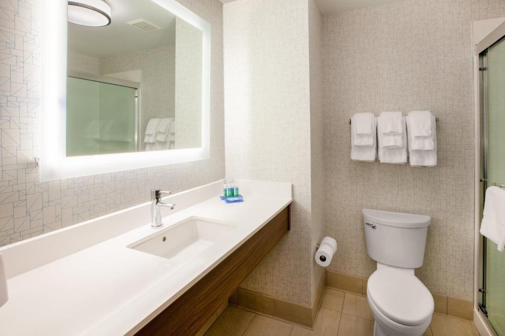 Holiday Inn Express & Suites Asheville Downtown by IHG Image 24